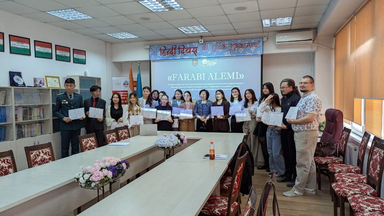 Түріктану және Шығыс елдерінің тарихы кафедрасының студенттері мен магистранттары «Әл-Фараби әлемі» халықаралық ғылыми конференциясында марапатталды